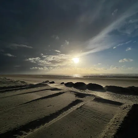 Duplex Moderne A 700m De La Parking & Wifi شقة